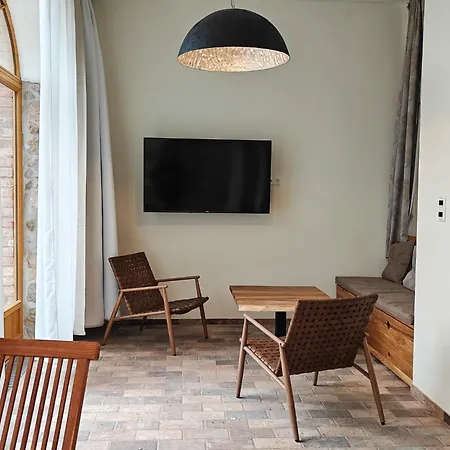 Apartment Modernes Mit Sonnenterrasse - Barrierefrei - Bis 3 Personen *