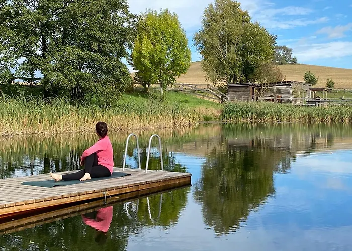 Hexenburgbeidresden Mit Sonnenterrasse, Alkovenbett, Wohn- Und Essbereich, Fussbodenheizung Und Klimaanlage, Decke Apartament *